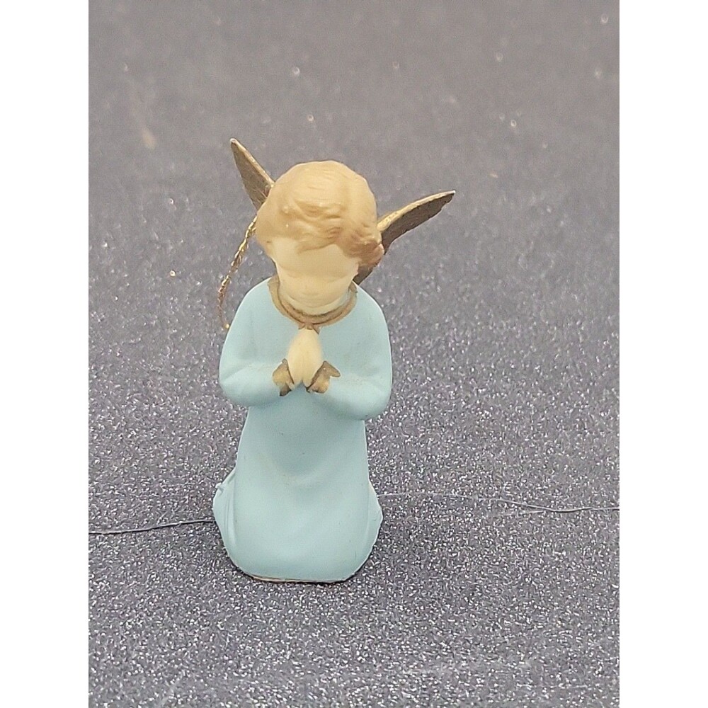 Vtg ArtPlastic Blue Angel Ornament Kneeling Praying Hard Plastic Hong Kong 2.25"